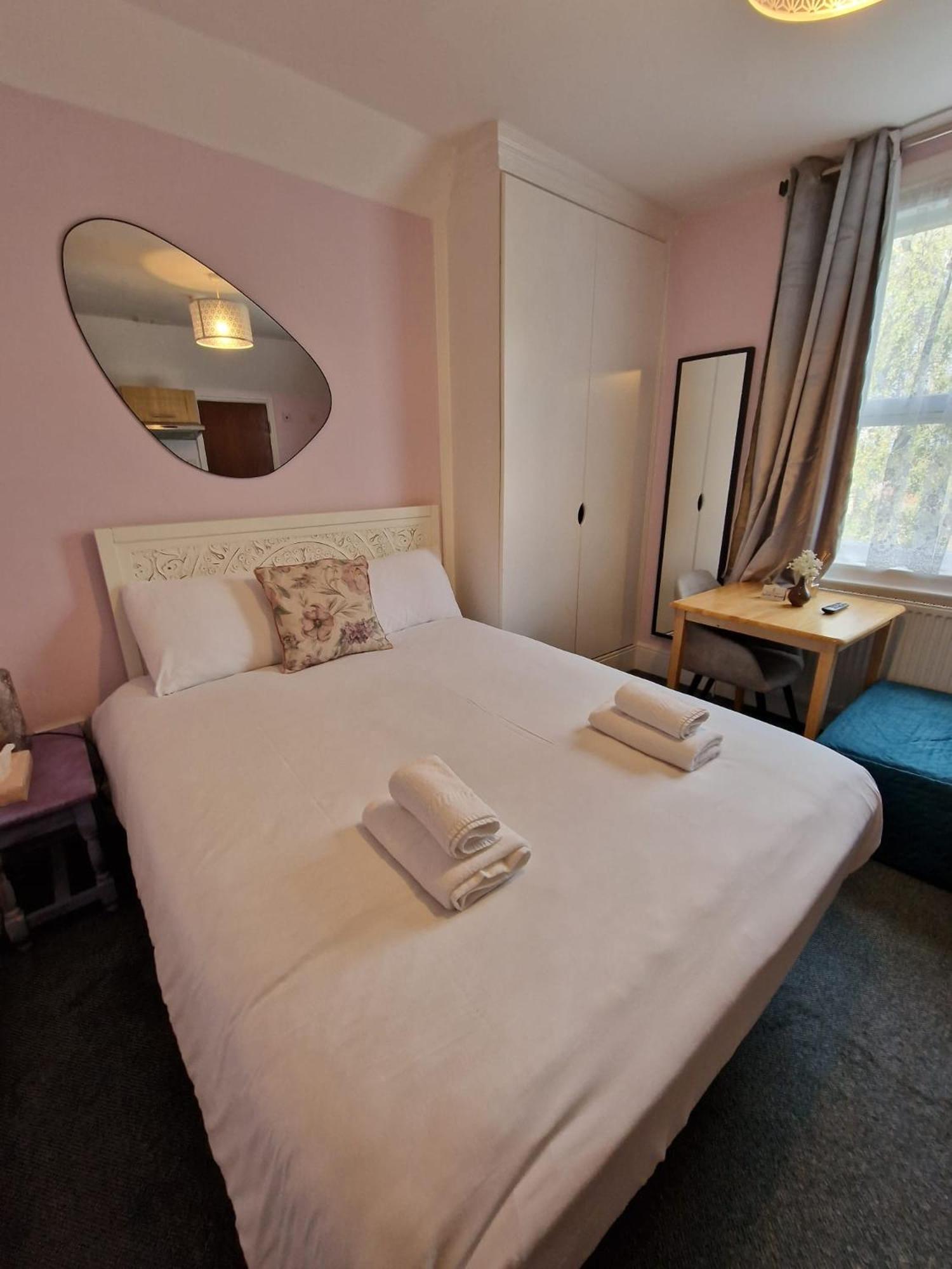 United Lodge Hotel ลอนดอน ภายนอก รูปภาพ