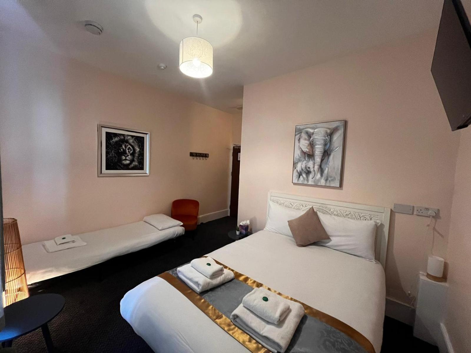 United Lodge Hotel ลอนดอน ภายนอก รูปภาพ